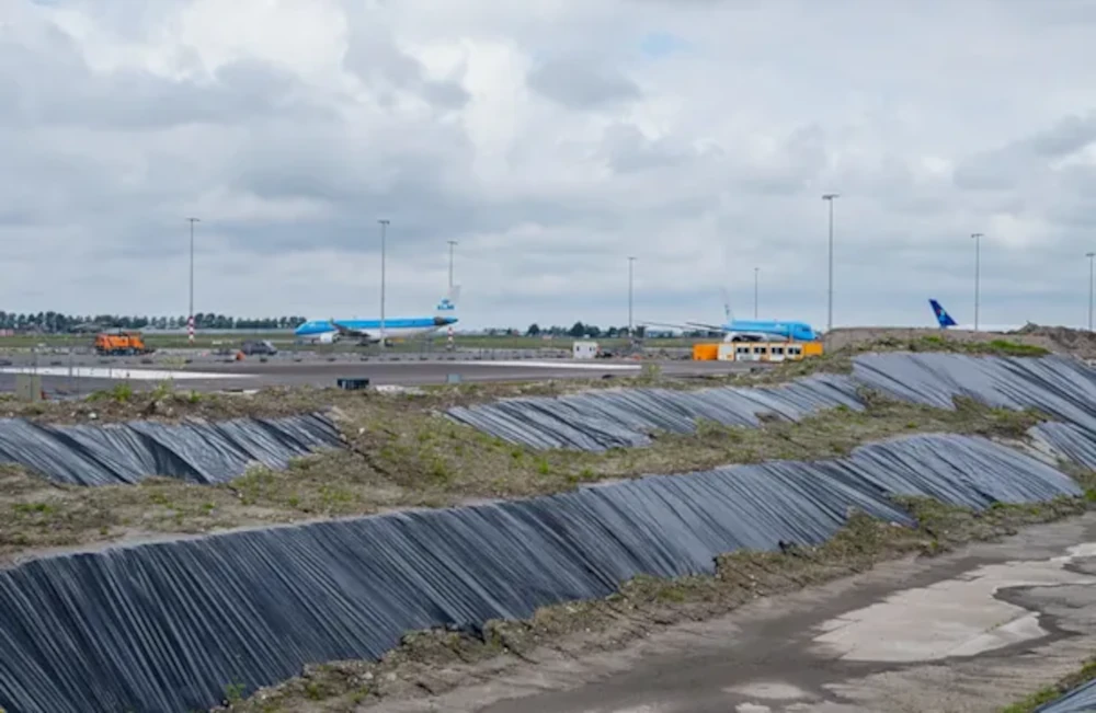 Nieuw PFAS-rapport pleit Schiphol vrij, maar belangrijkste gegevens ontbreken