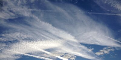 contrails